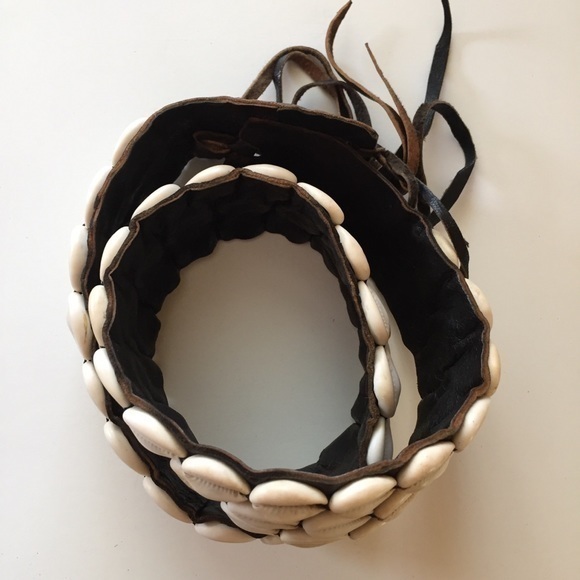 VINTAGE AFRICA Cowrie Shell Leather Belt 3 Strand - Picture 9 of 12